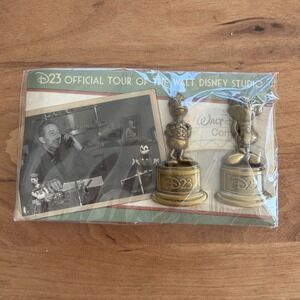 New Fan D23 Official Tour of the Walt Disney Studio Pin Button Set Donald Mickey
